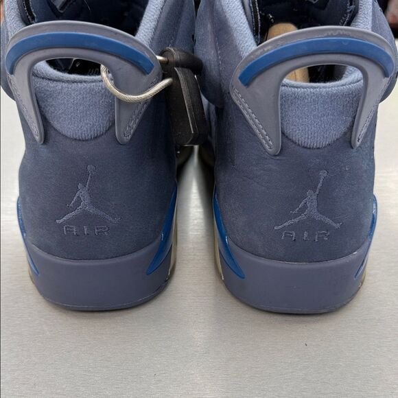 Jordan Men's Navy Sneakers - Picture 2 of 9